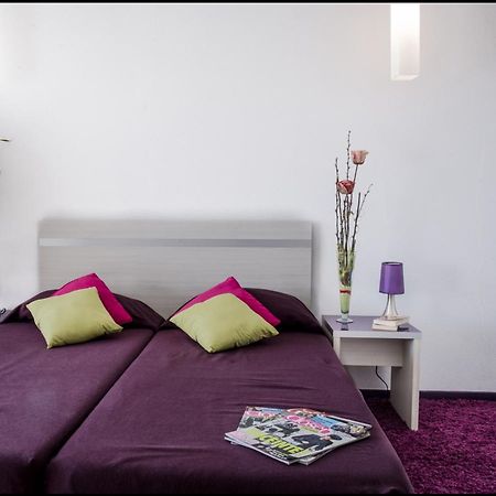 Appart'Hotel - Residence La Closeraie ลูร์ด ภายนอก รูปภาพ