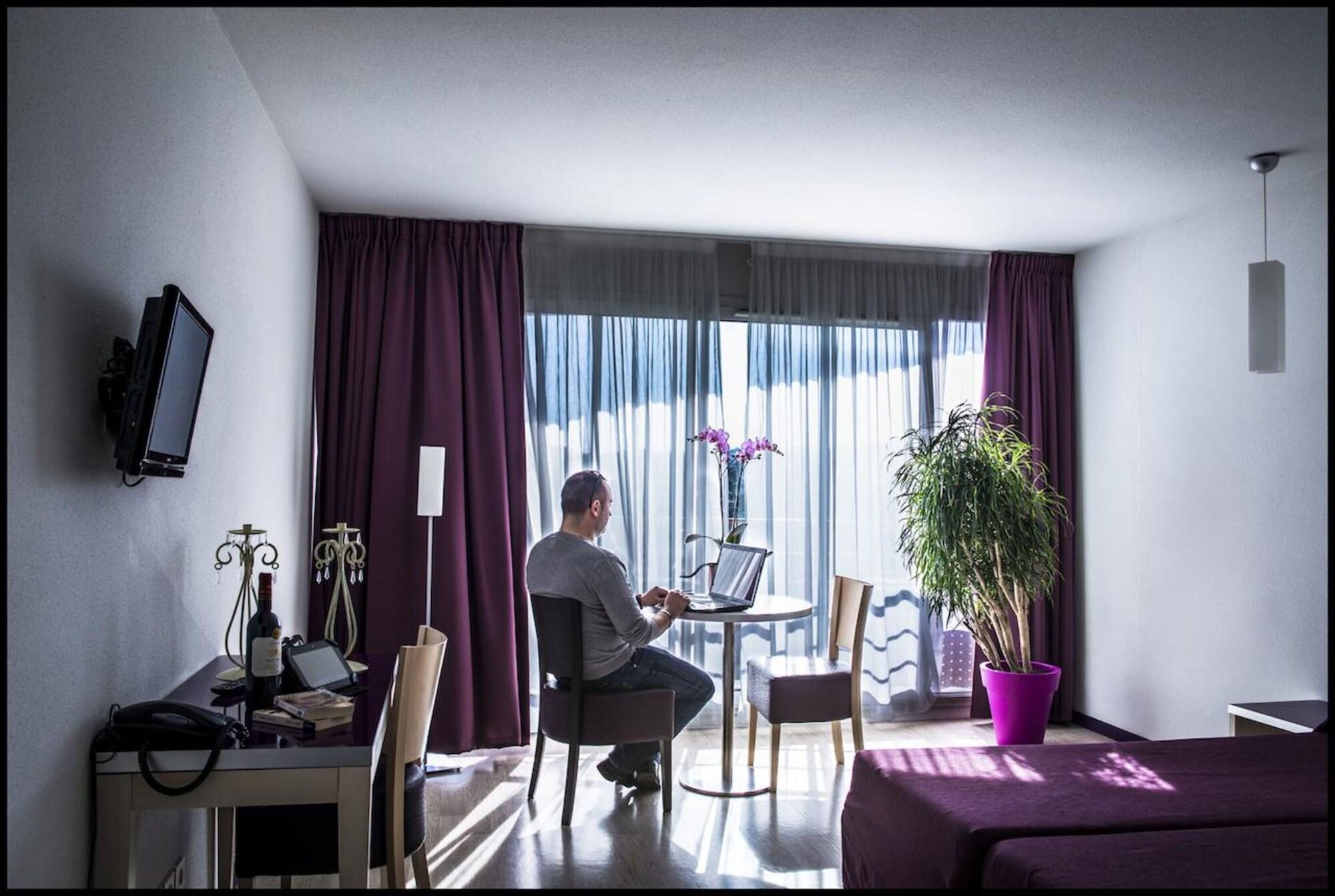 Appart'Hotel - Residence La Closeraie ลูร์ด ภายนอก รูปภาพ